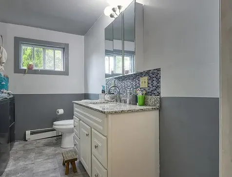 40 Dearborn Circle Walpole NH 03608