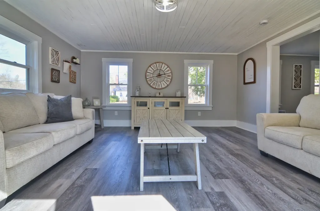 86 Lawrence Street Andover NH 03216