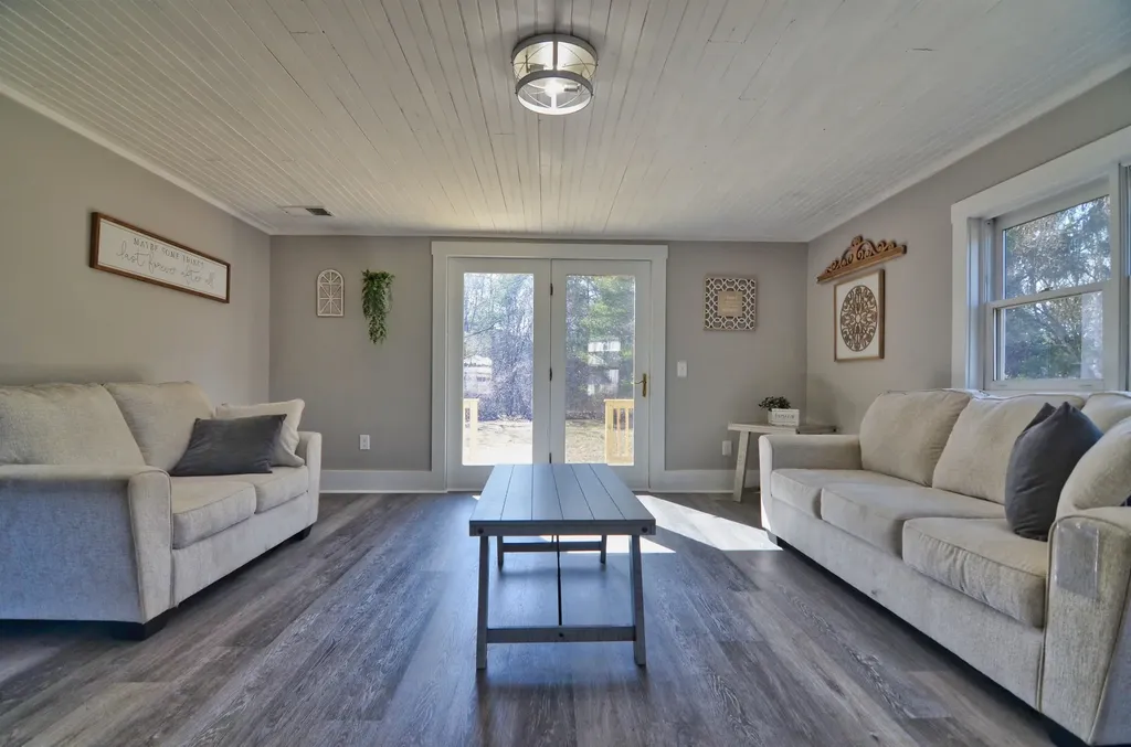 86 Lawrence Street Andover NH 03216