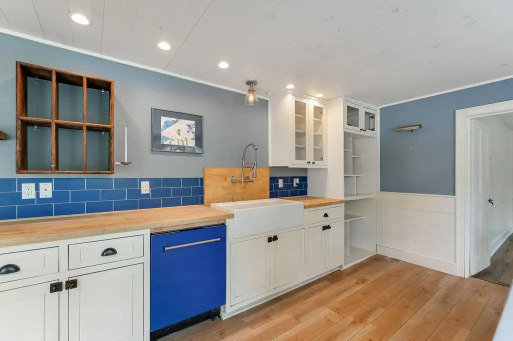 419 Baileys Mill Road Reading VT 05062