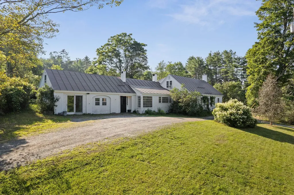 419 Baileys Mill Road Reading VT 05062