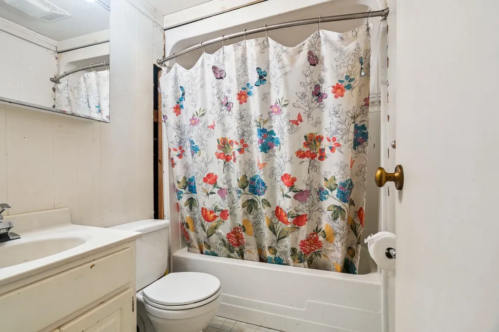 24 Mary White Road Tunbridge VT 05077