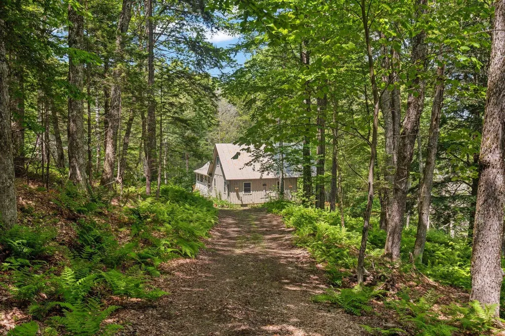 24 Mary White Road Tunbridge VT 05077