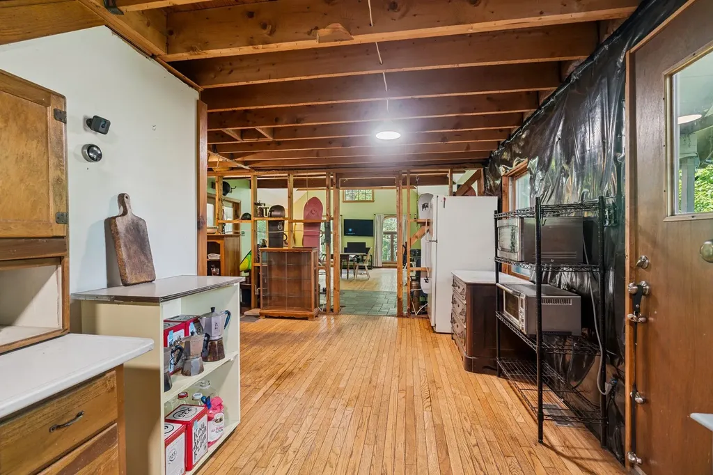 24 Mary White Road Tunbridge VT 05077