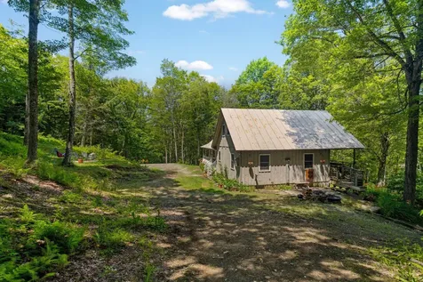 24 Mary White Road Tunbridge VT 05077