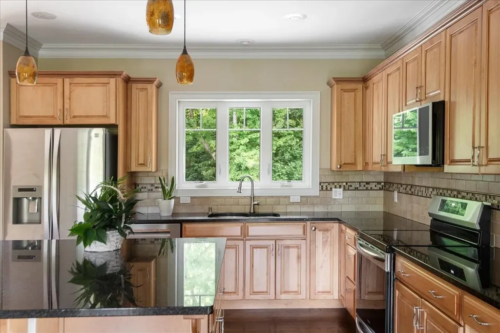 201 Old Stage Road Essex VT 05452