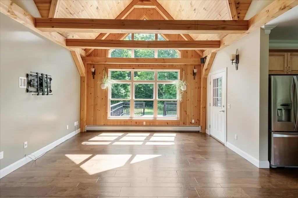 201 Old Stage Road Essex VT 05452