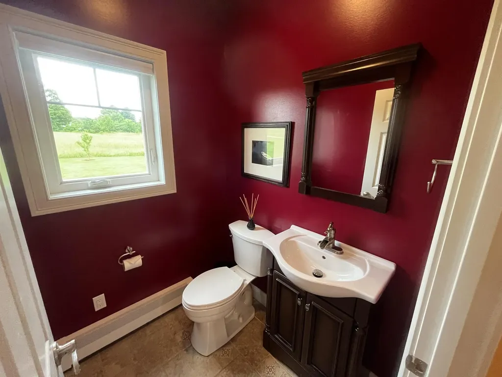 201 Old Stage Road Essex VT 05452