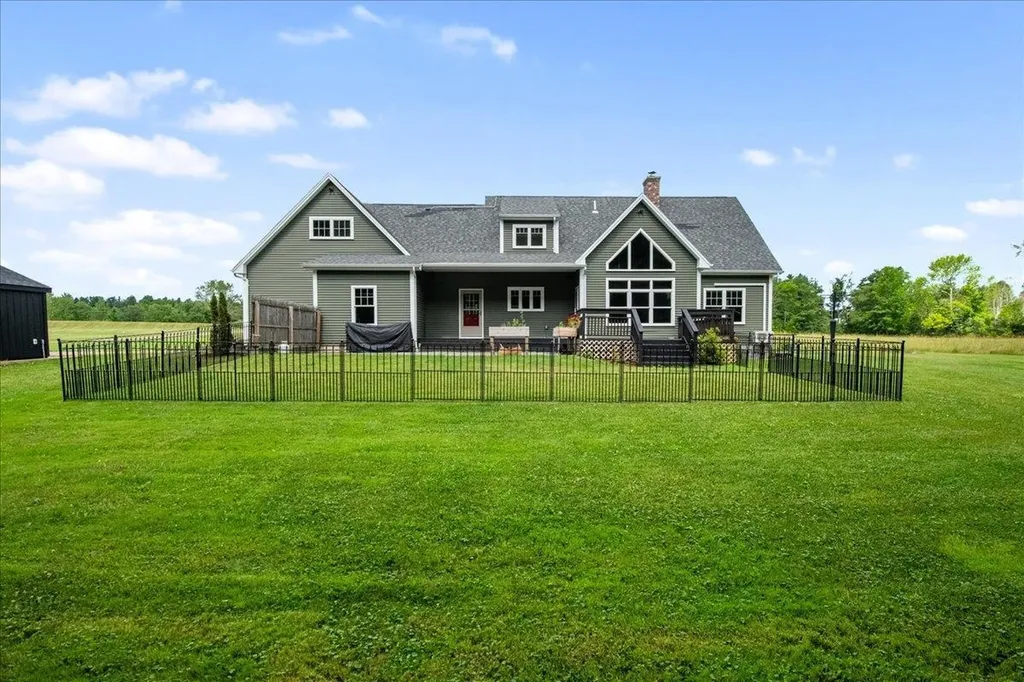 201 Old Stage Road Essex VT 05452