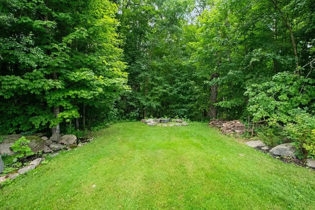 201 Old Stage Road Essex VT 05452