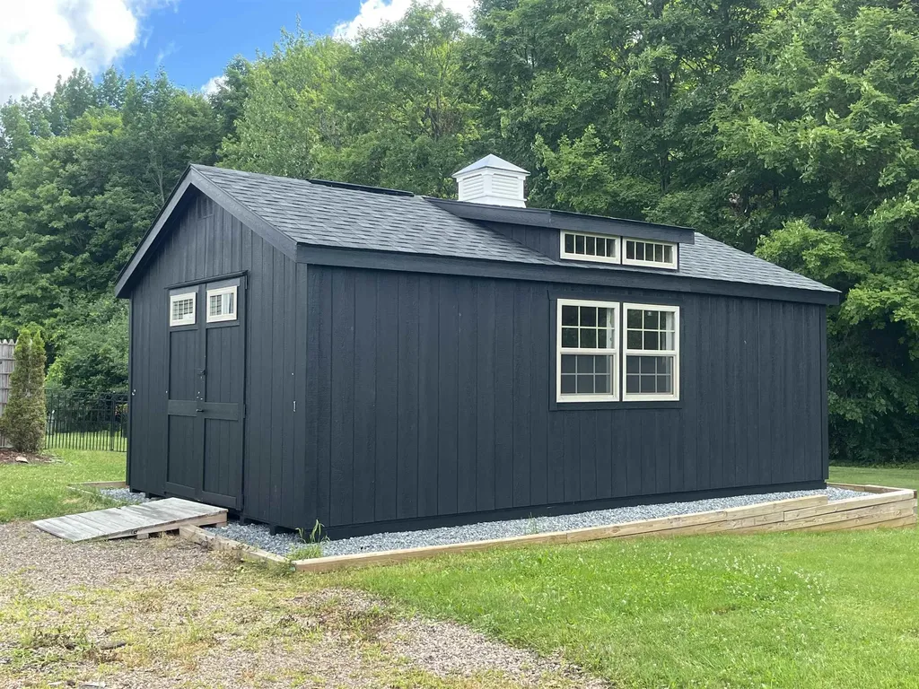 201 Old Stage Road Essex VT 05452