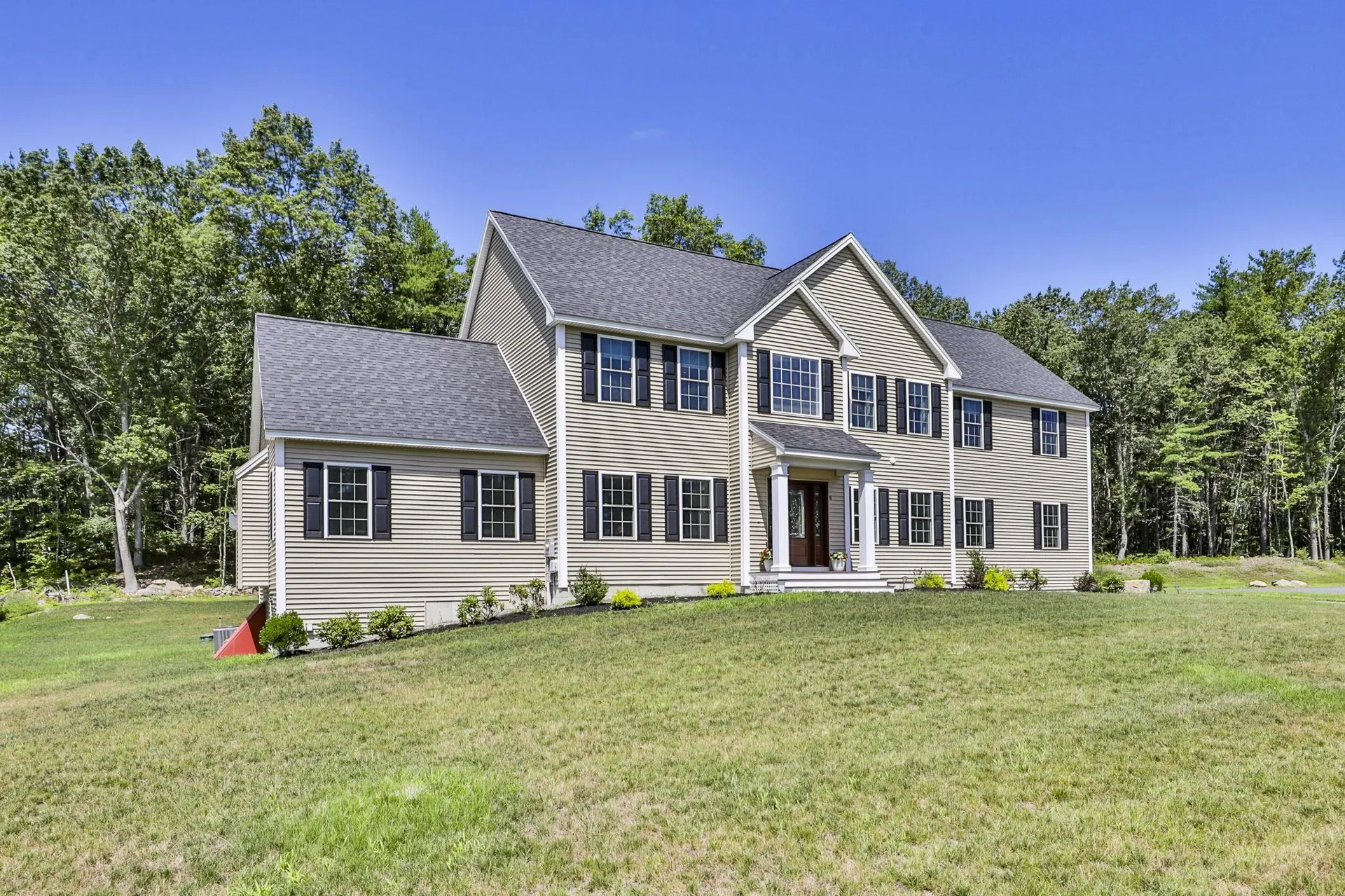 8 Cottonwood Lane Salem NH 03079