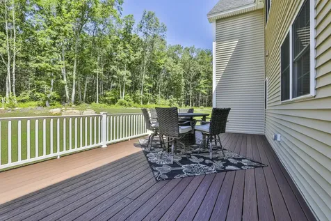 8 Cottonwood Lane Salem NH 03079