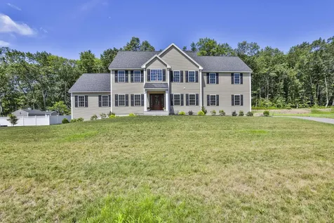 8 Cottonwood Lane Salem NH 03079