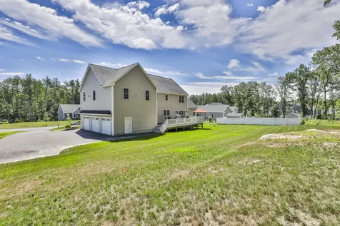 8 Cottonwood Lane Salem NH 03079