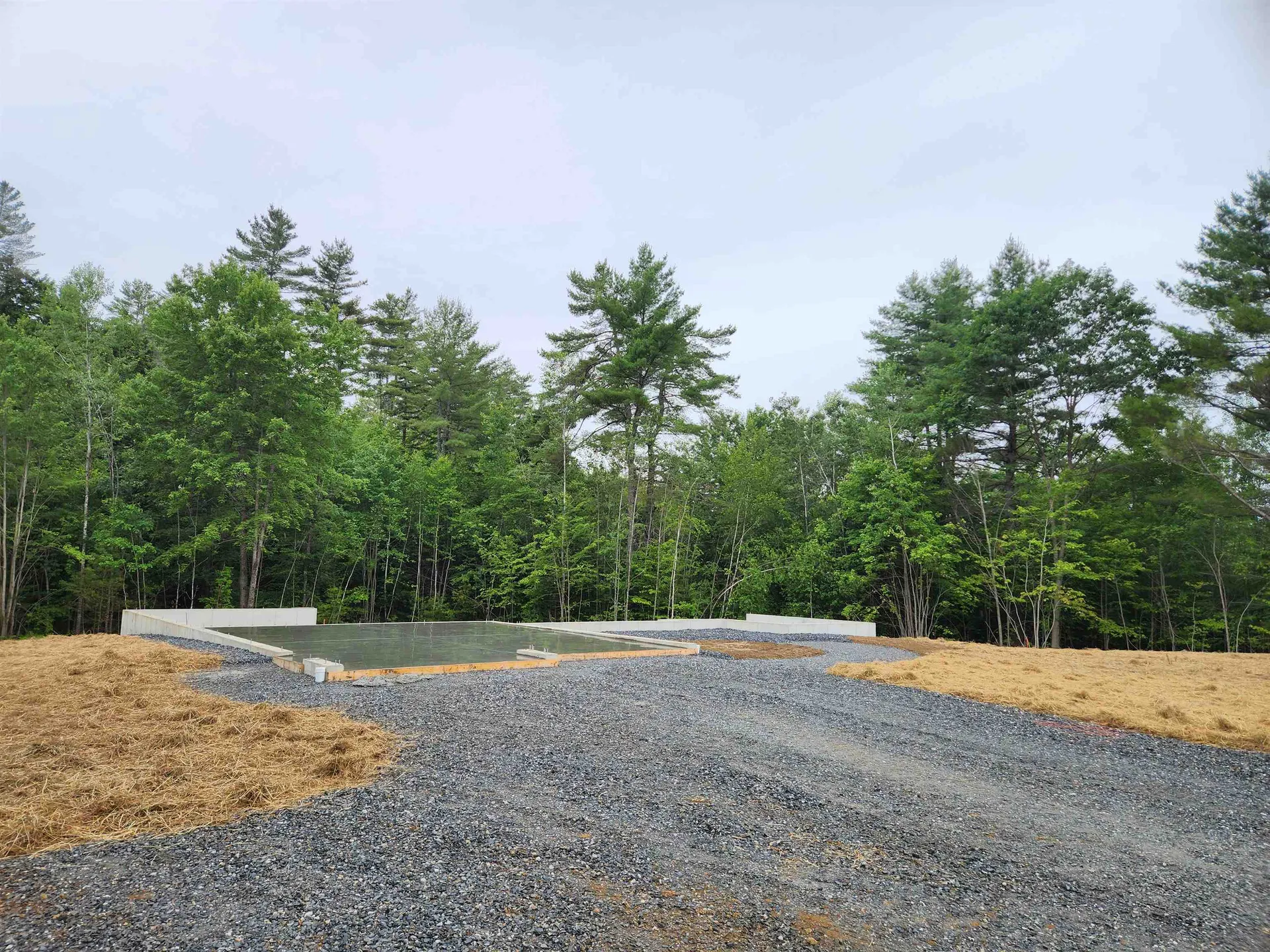 27 Riverview Road Newport NH 03773