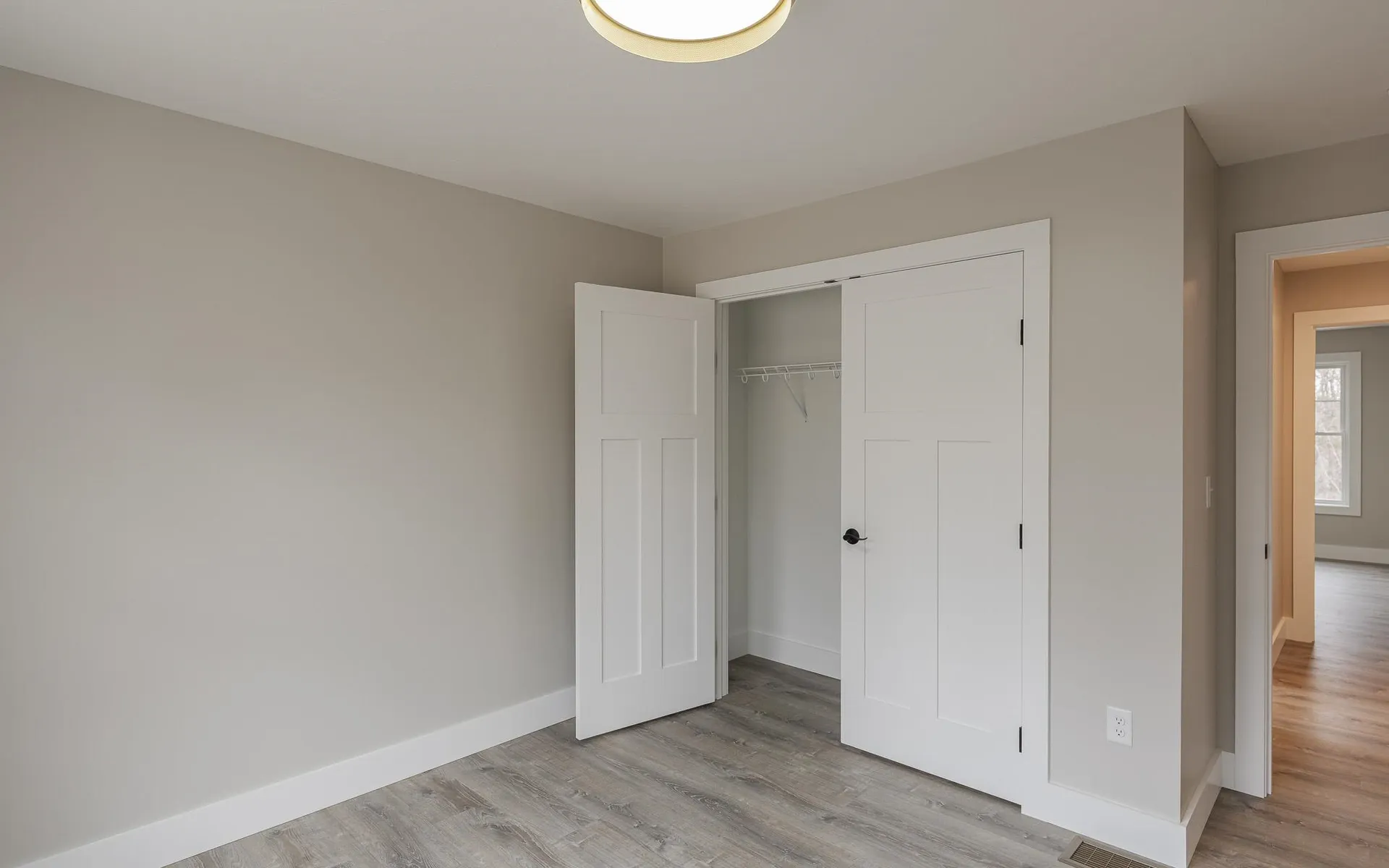 27 Riverview Road Newport NH 03773