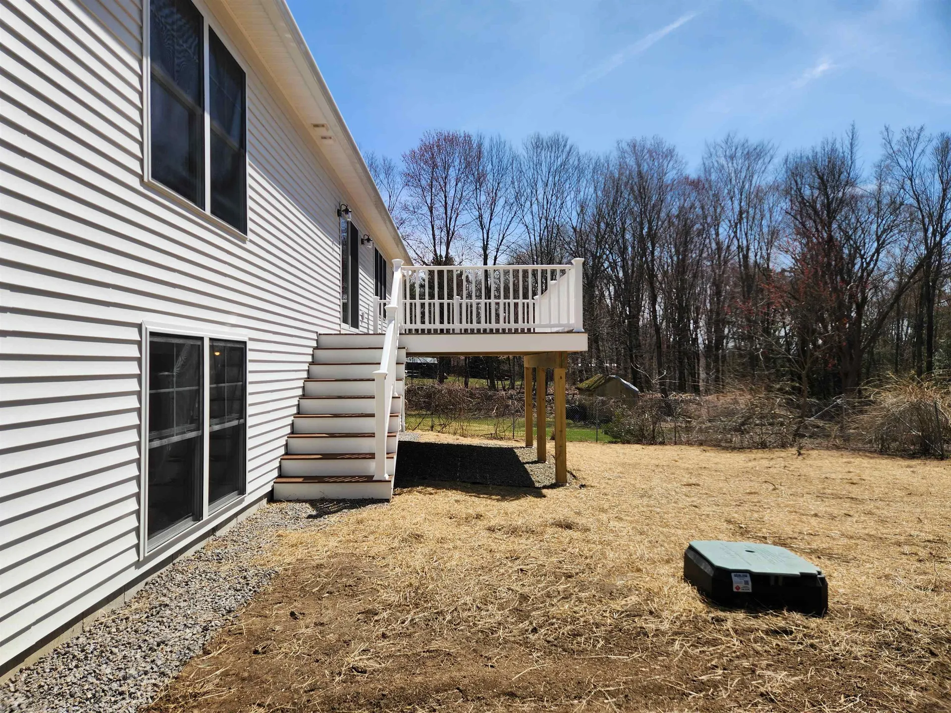 27 Riverview Road Newport NH 03773