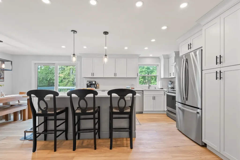 295 Old Waterford Road Littleton NH 03561