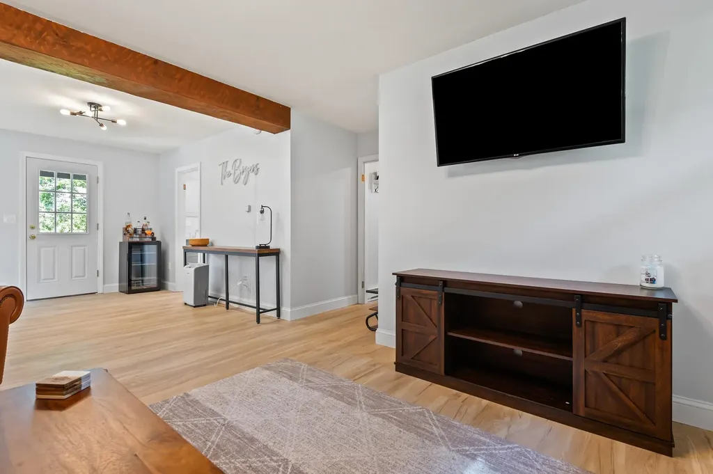 295 Old Waterford Road Littleton NH 03561