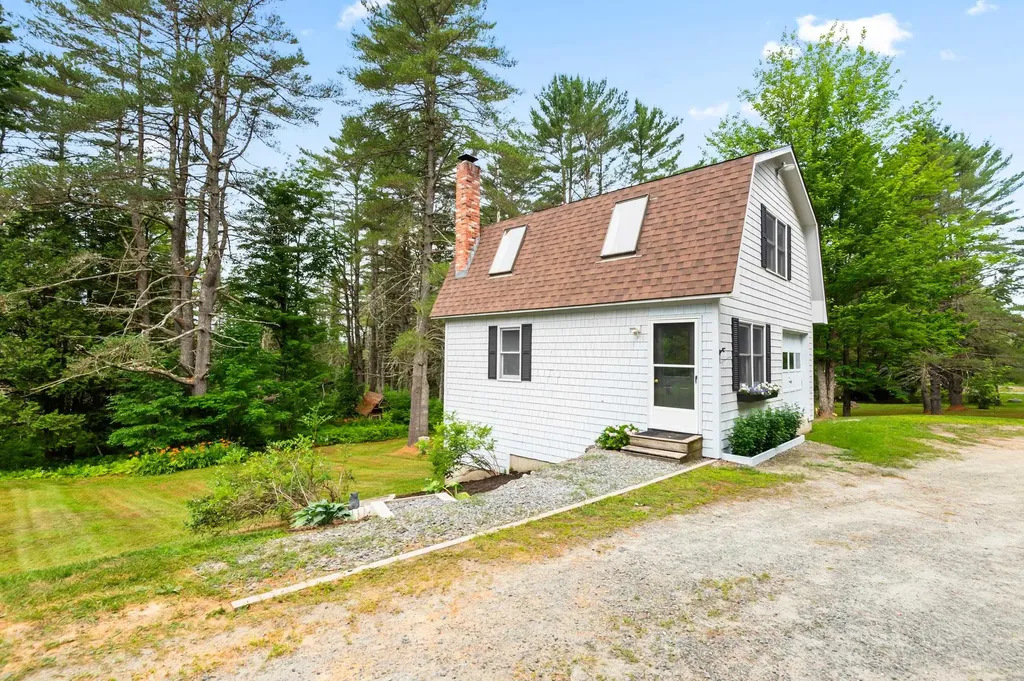 295 Old Waterford Road Littleton NH 03561