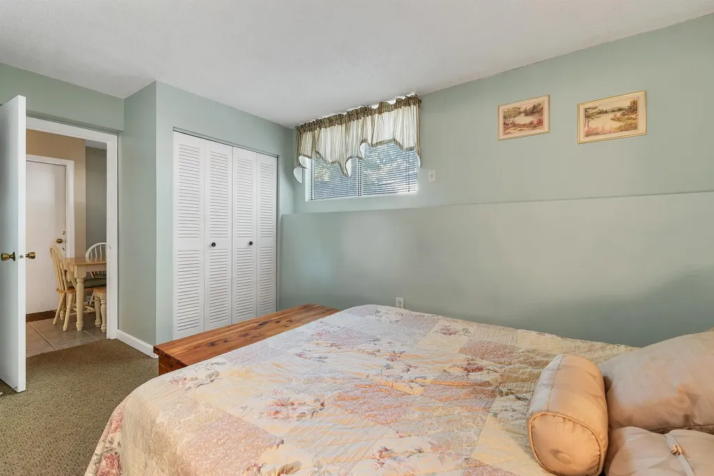 9 Treetop Circle Laconia NH 02346