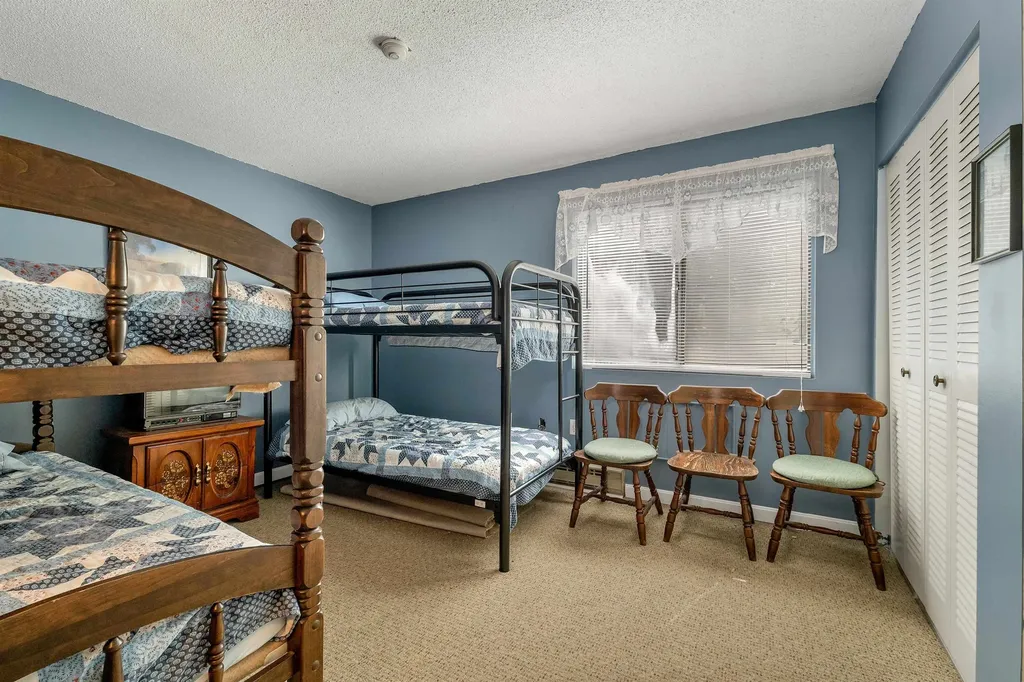 9 Treetop Circle Laconia NH 02346