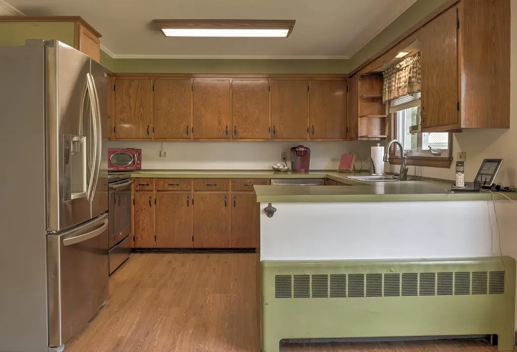 28 Eaton Road Swanzey NH 03446