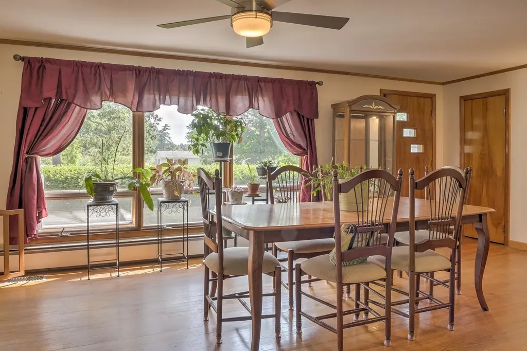 28 Eaton Road Swanzey NH 03446