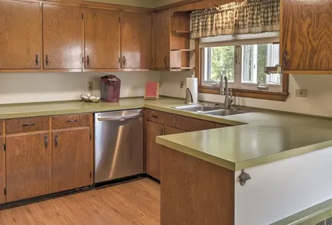 28 Eaton Road Swanzey NH 03446