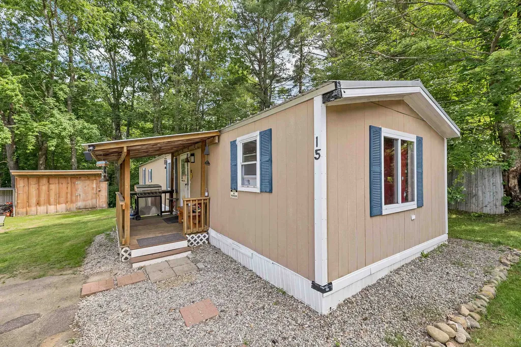 15 Northbrook Road Belmont NH 03220