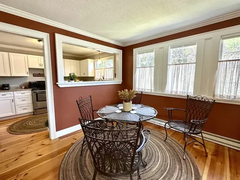 13 Hilltop Place New London NH 03257