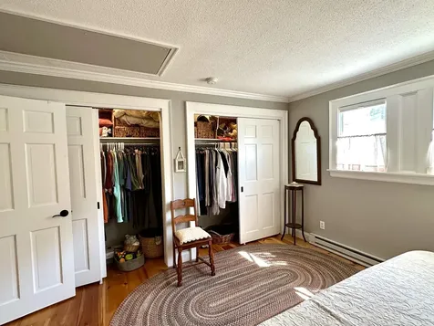 13 Hilltop Place New London NH 03257