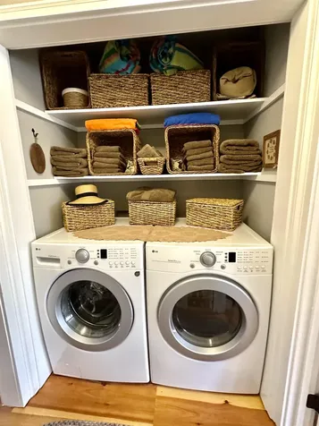 13 Hilltop Place New London NH 03257