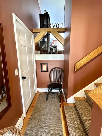 13 Hilltop Place New London NH 03257