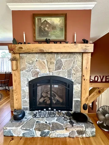 13 Hilltop Place New London NH 03257