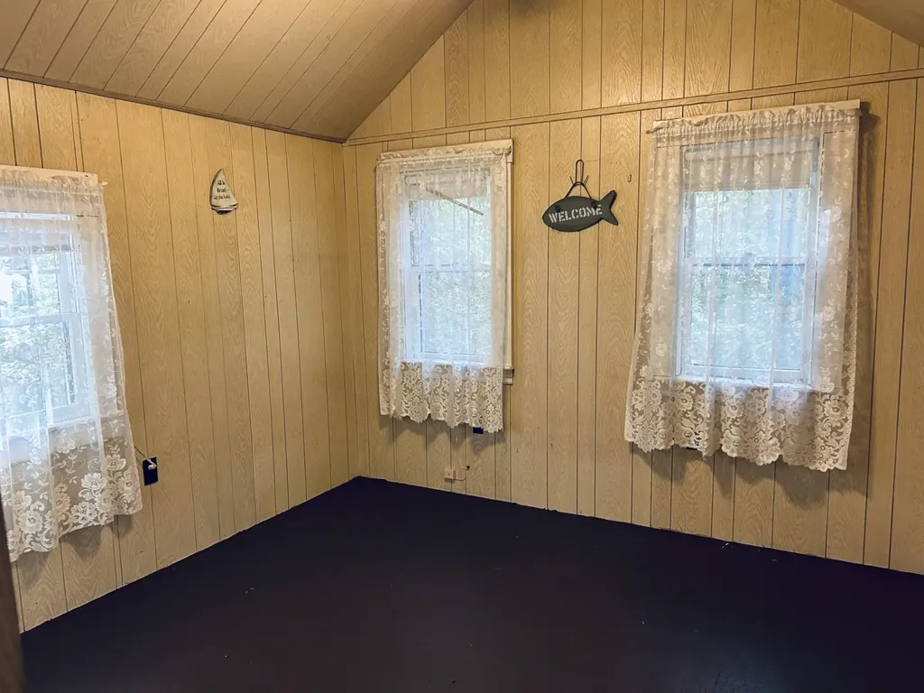 25 South Pond Road Fitzwilliam NH 03447