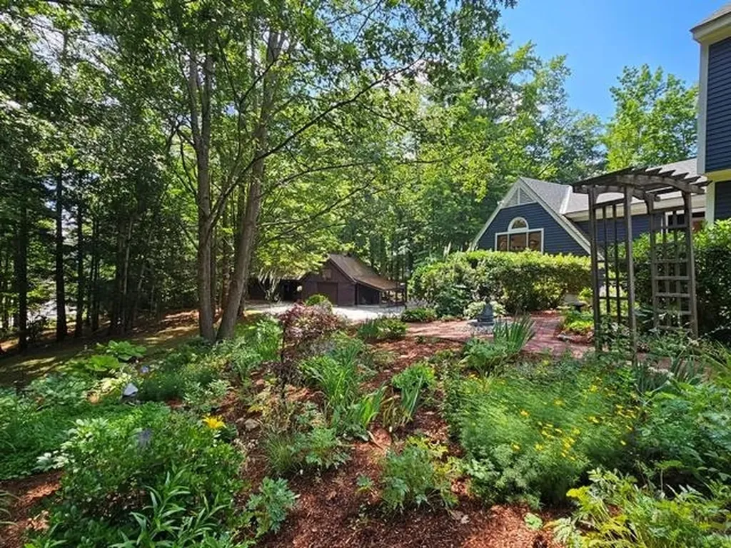 12 Sawyers Crossing Road Swanzey NH 03446