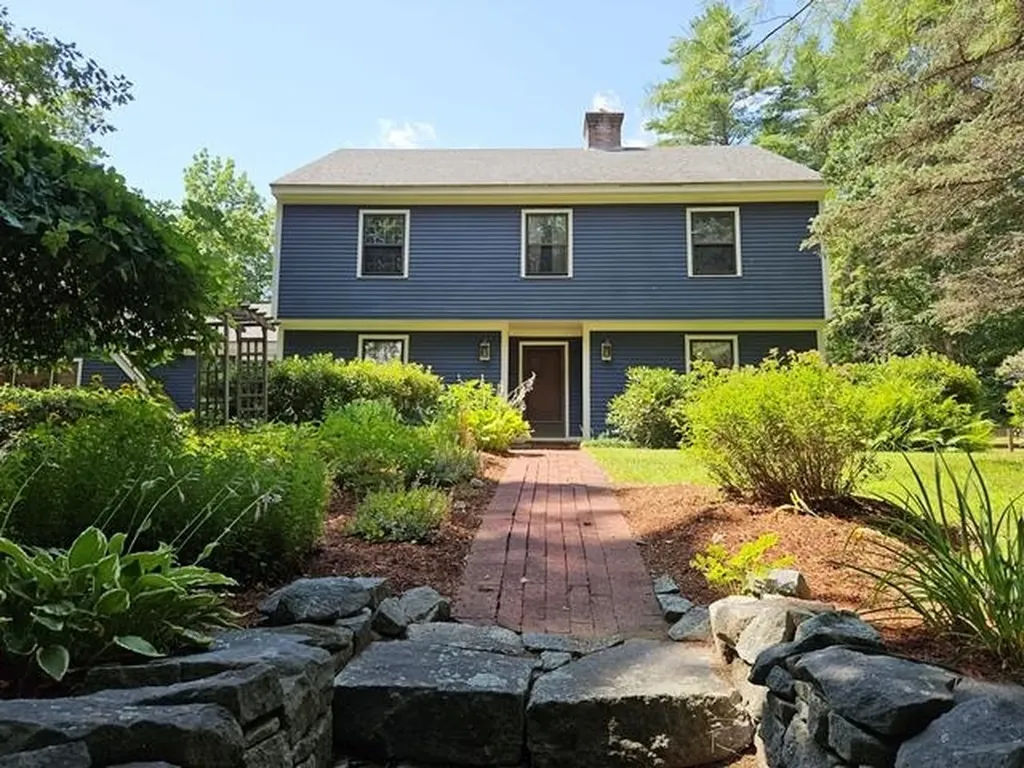 12 Sawyers Crossing Road Swanzey NH 03446