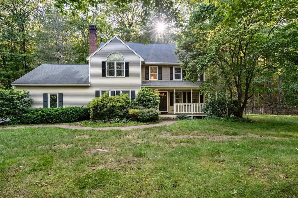 129 Cambridge Road Bedford NH 03110