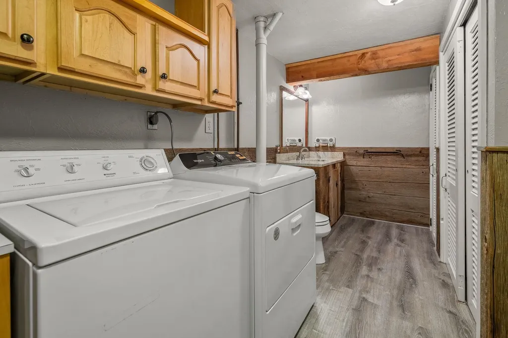 830 Old Schoolhouse Road Newbury VT 05051