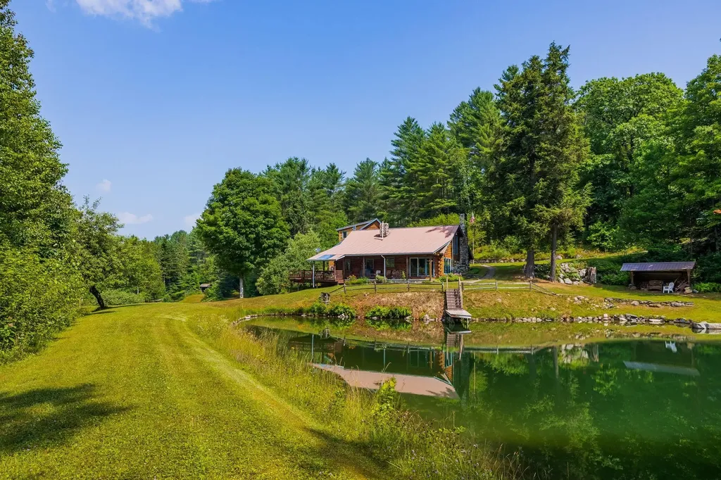830 Old Schoolhouse Road Newbury VT 05051