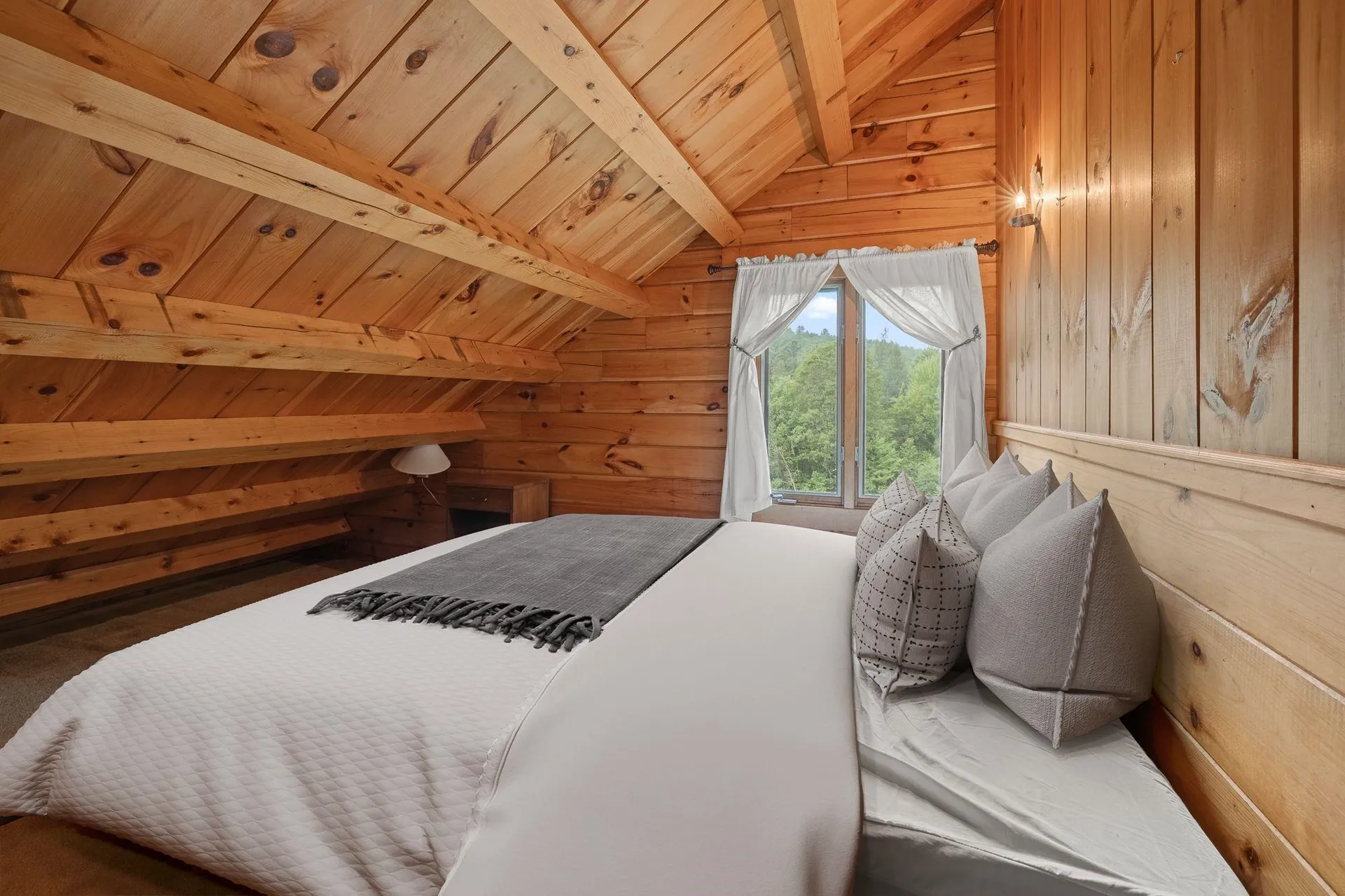 830 Old Schoolhouse Road Newbury VT 05051