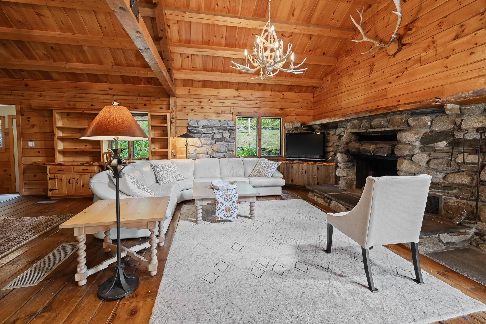 830 Old Schoolhouse Road Newbury VT 05051