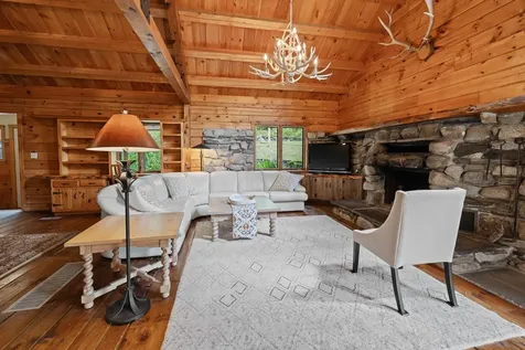 830 Old Schoolhouse Road Newbury VT 05051