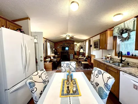 6 Cardinal Circle Keene NH 03431