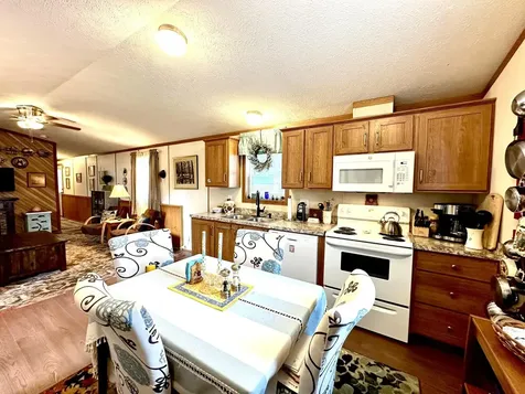 6 Cardinal Circle Keene NH 03431