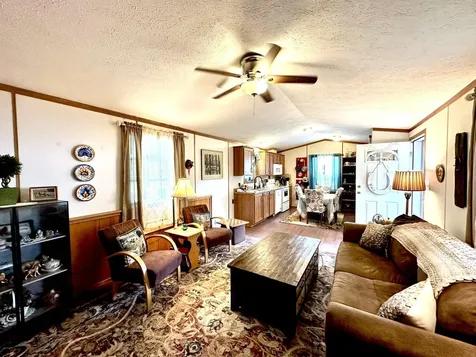 6 Cardinal Circle Keene NH 03431