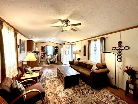 6 Cardinal Circle Keene NH 03431