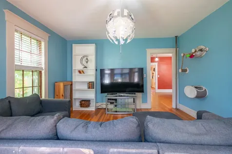 118 Walnut Street Manchester NH 03104